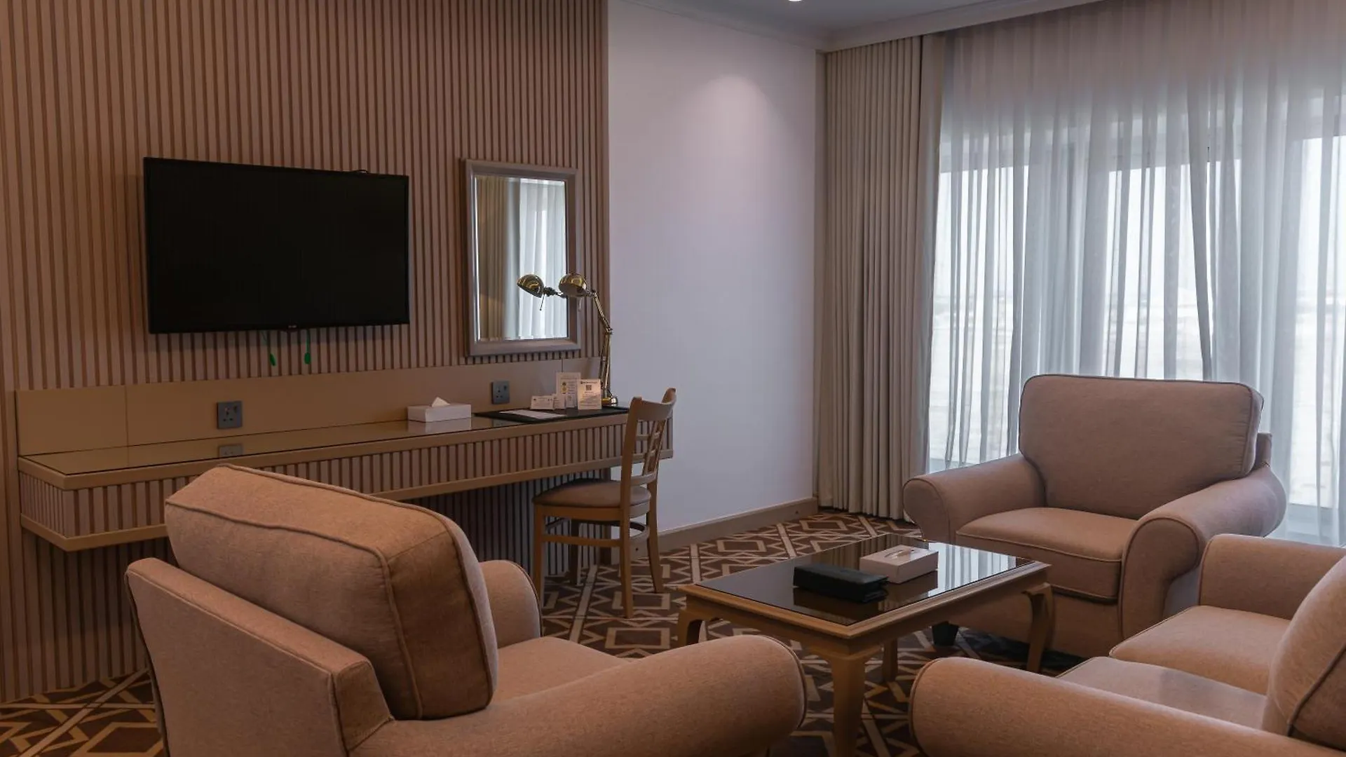 Best Western Plus Jeddah Hotel Madinah Road 4*,  المملكة العربية السعودية